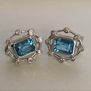 14k White Gold Topaz Earrings